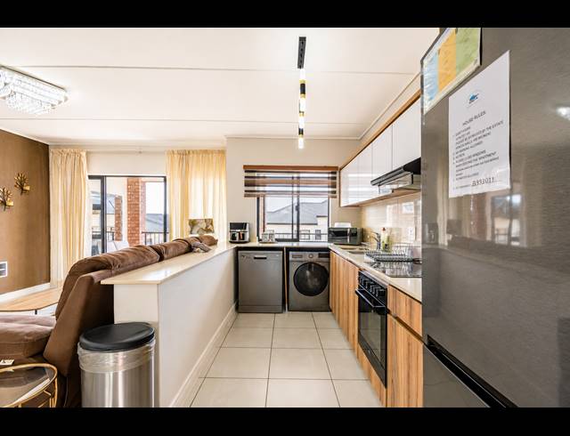 2 BEDROOM APARTMENT TO LET IN BALLITO CENTRAL